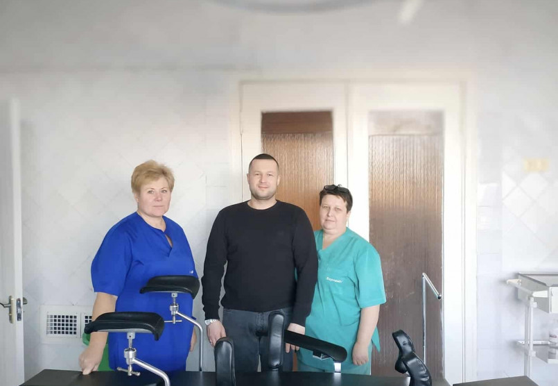 Вітаємо лікарню Київської області з купівлею операційного стола і операційної лампи